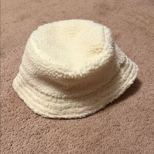 Hollister Cream Sherpa Bucket Hat